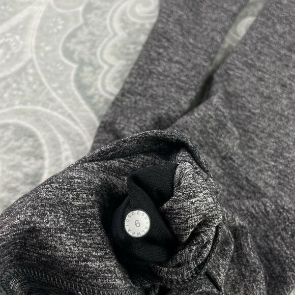 Lululemon Wunder Under Crop (Hi-Rise) *21" - Picture 6 of 6